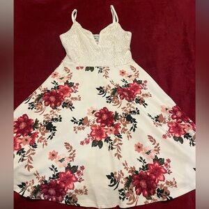 White Floral Medium Length Dress (SIZE SMALL)